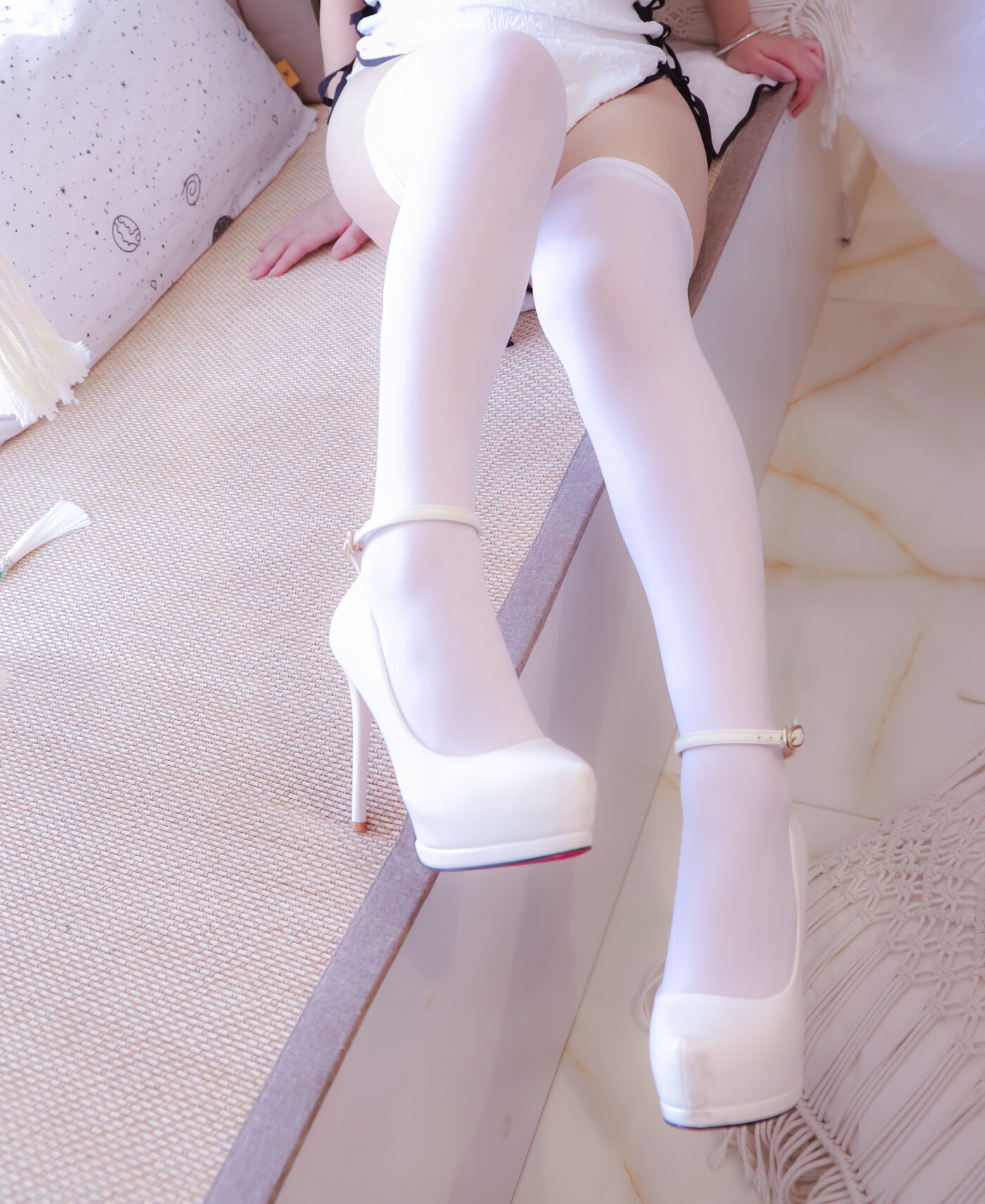 日奈娇 NO.009 白旗袍[52P]插图3